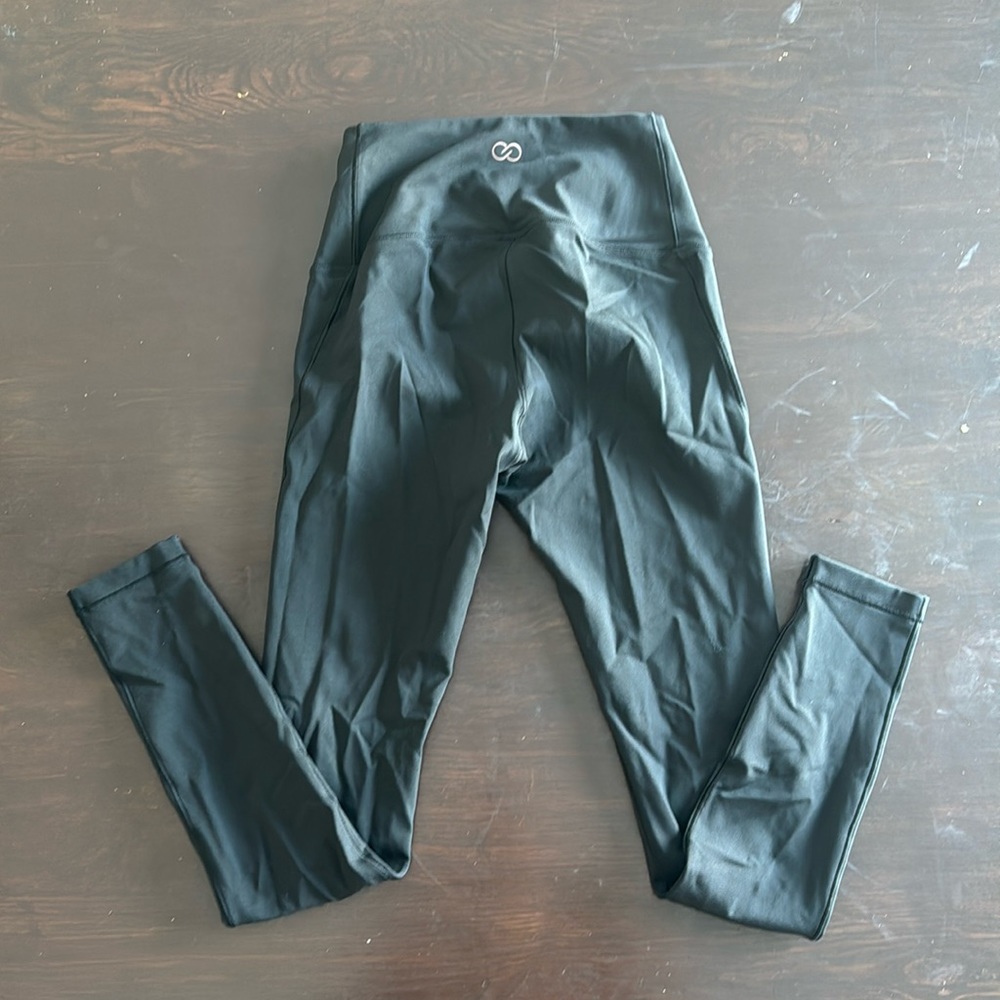 Black leggings